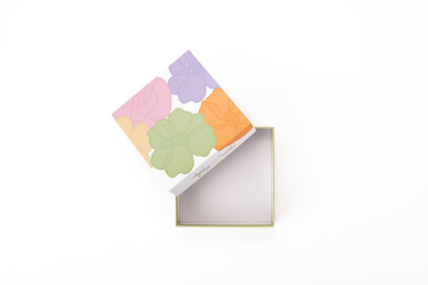 Kartonnen doosje flower onderzetters leeg